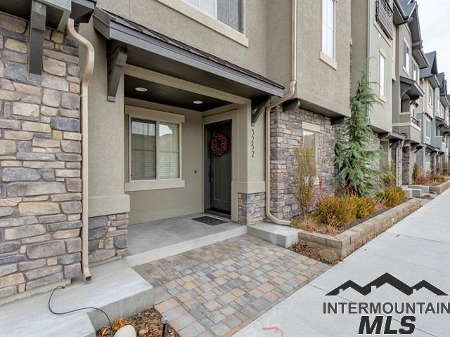 3252 Thoroughbred Lane - Photo 1