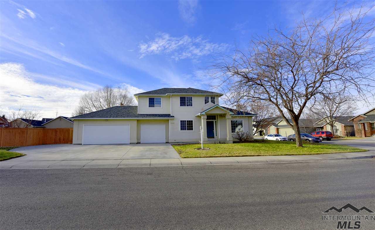 2121 Mumbarto Ave - Photo 1
