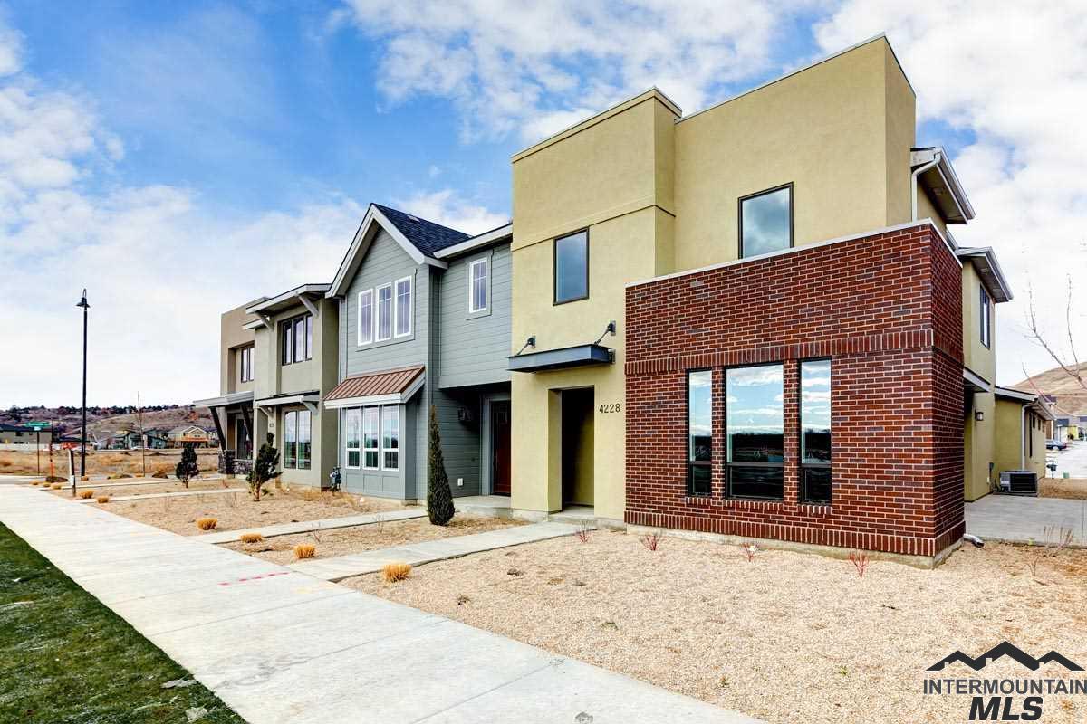 4228 Parkcenter Blvd - Photo 1