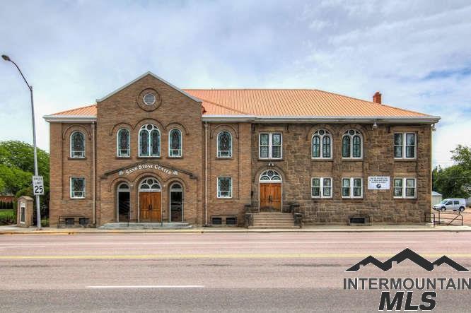 404 12th Ave - Photo 1