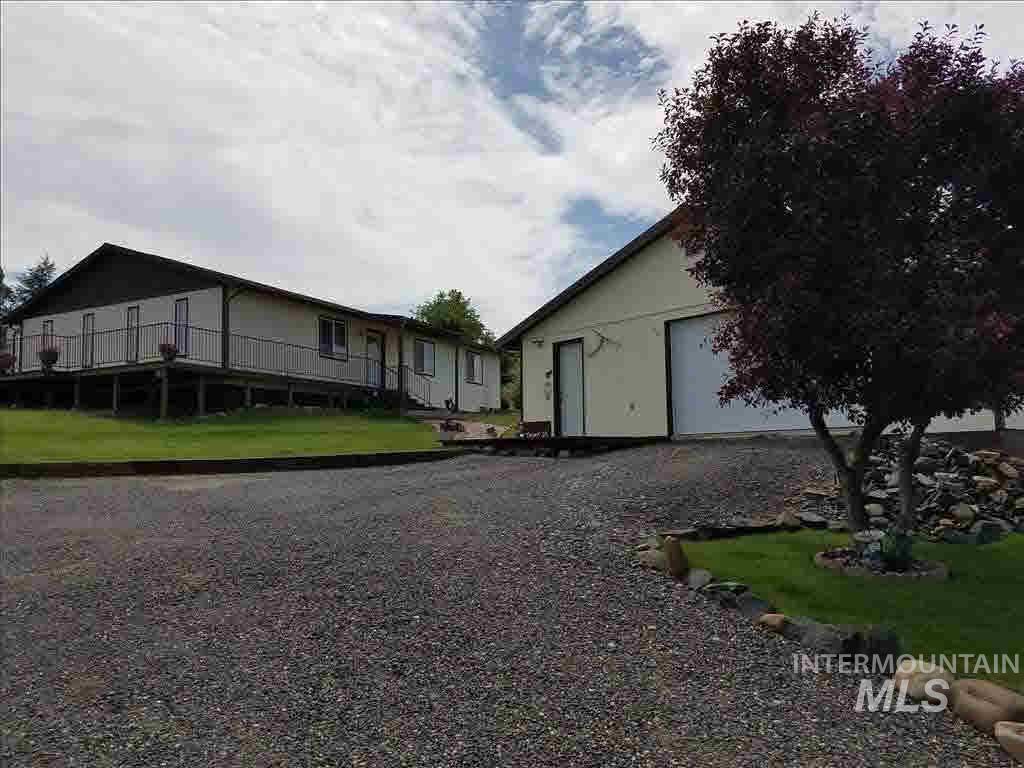 2801 9th Ave - Photo 1