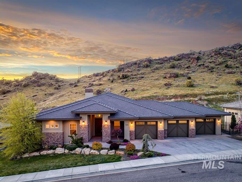 2888 Windsong Drive - Photo 1