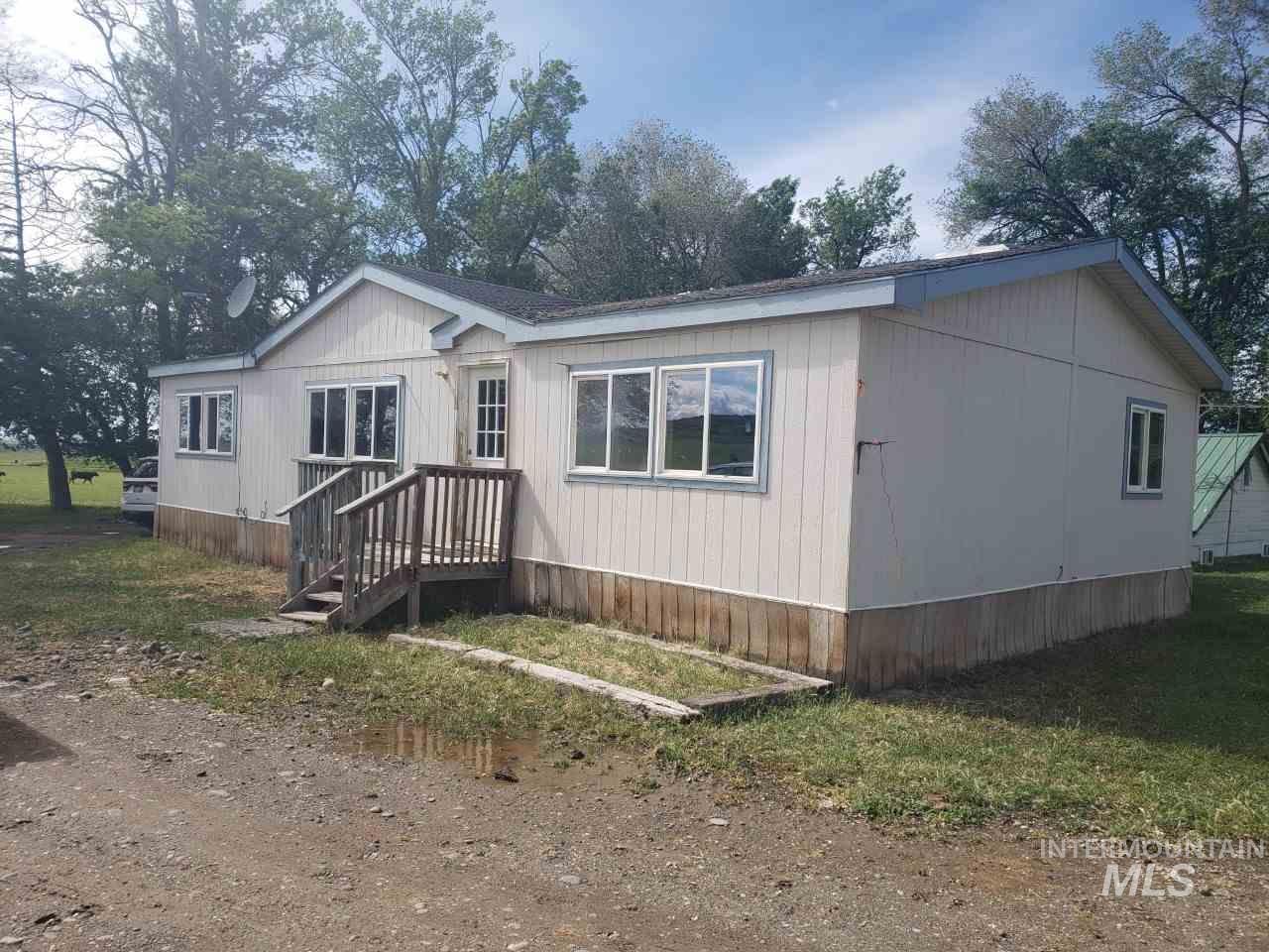 261 Spring Cove Road - Photo 1