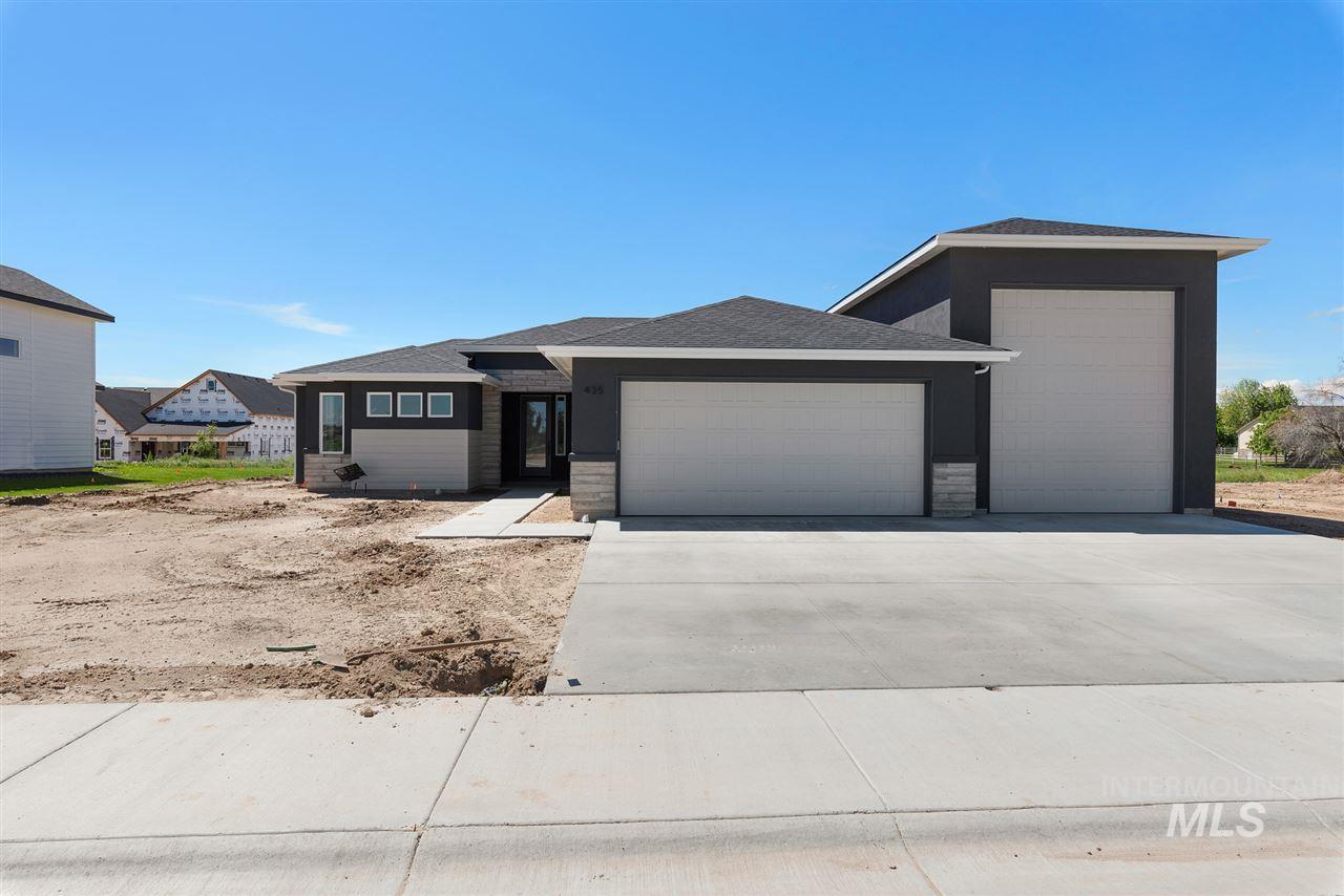 435 Applecreek - Photo 1