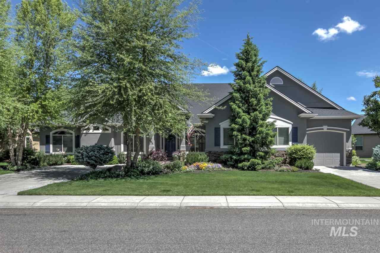 894 Oakhampton Dr - Photo 1