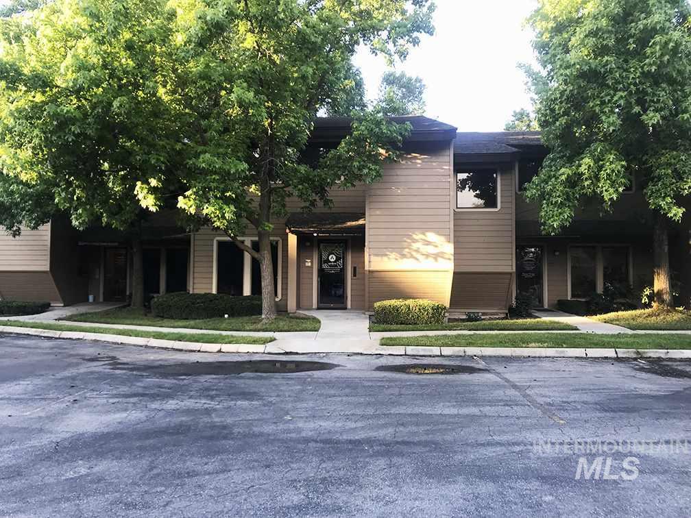 410 Orchard Street - Photo 1