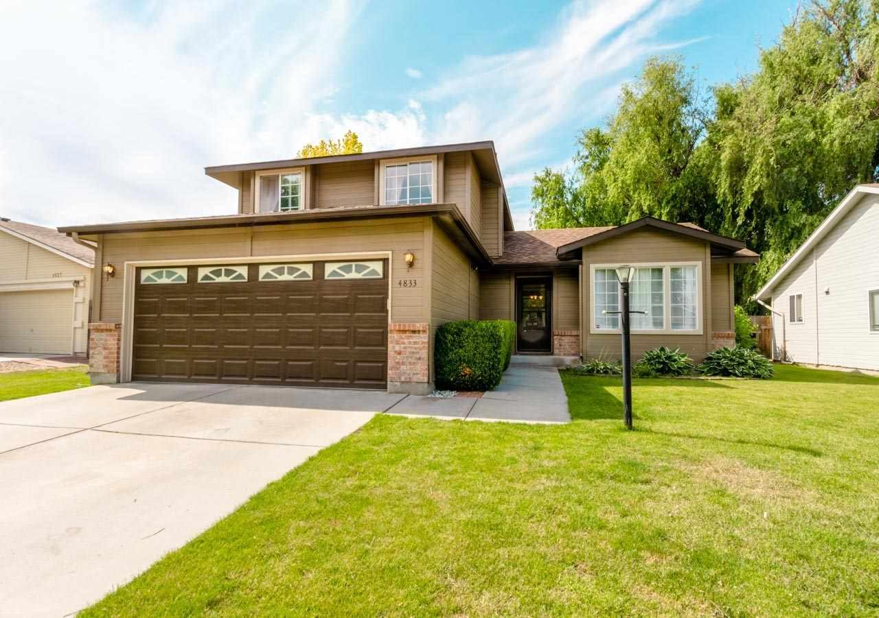 4833 Johns Landing - Photo 1