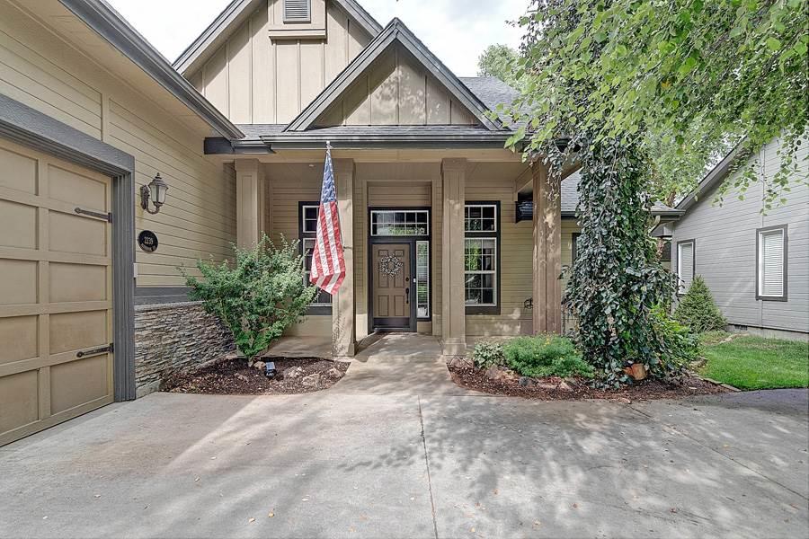 2239 Ashbrook Dr - Photo 1
