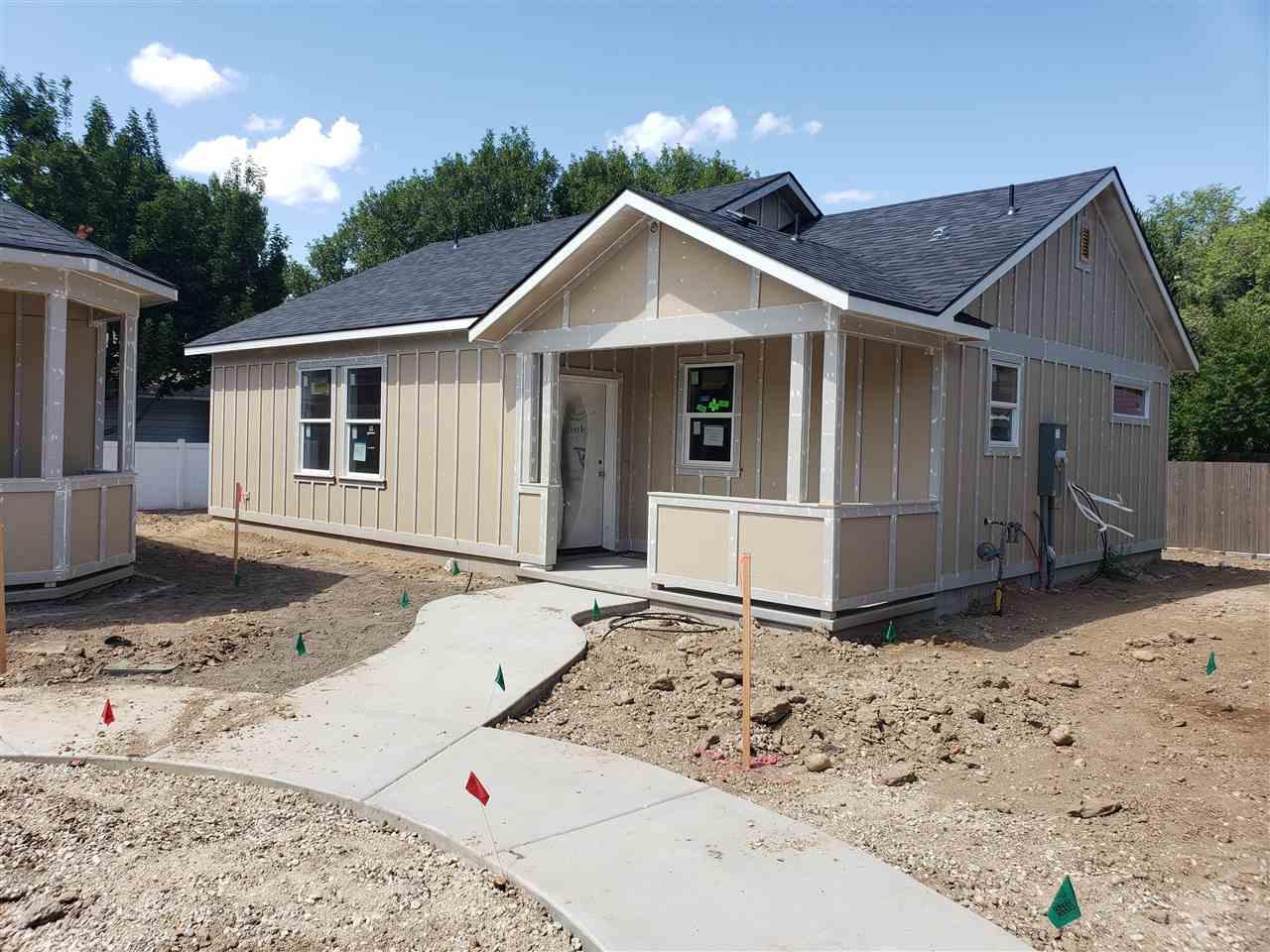 2062 Cherry Lane - Photo 1
