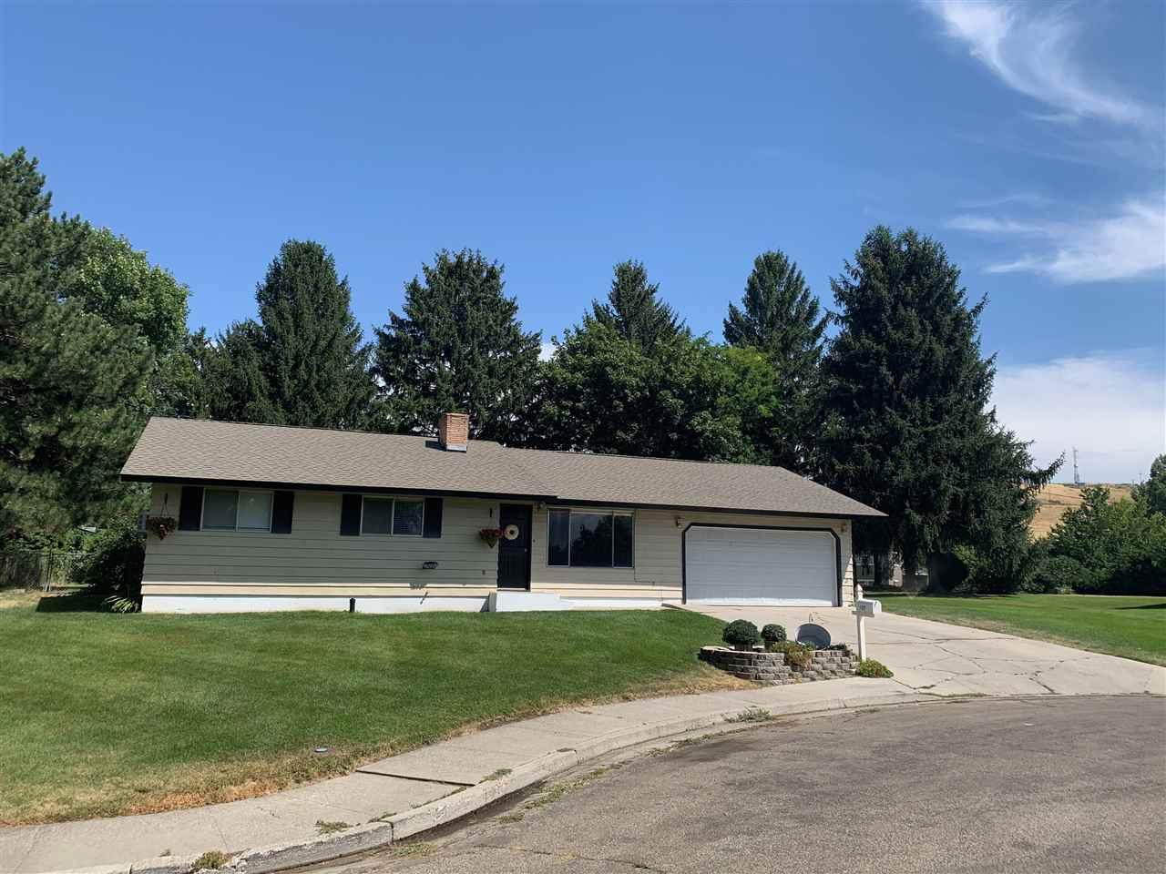 107 Hill Place - Photo 1