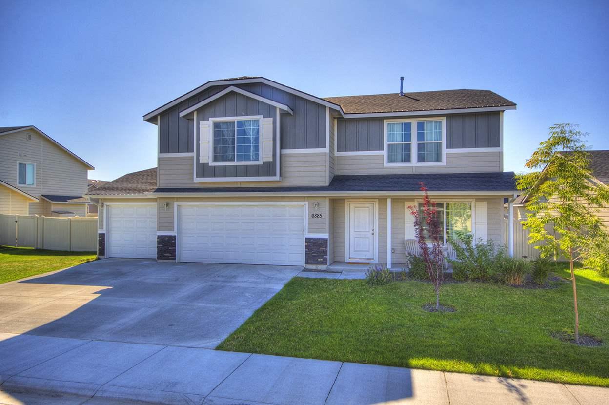 6885 Donaway - Photo 1