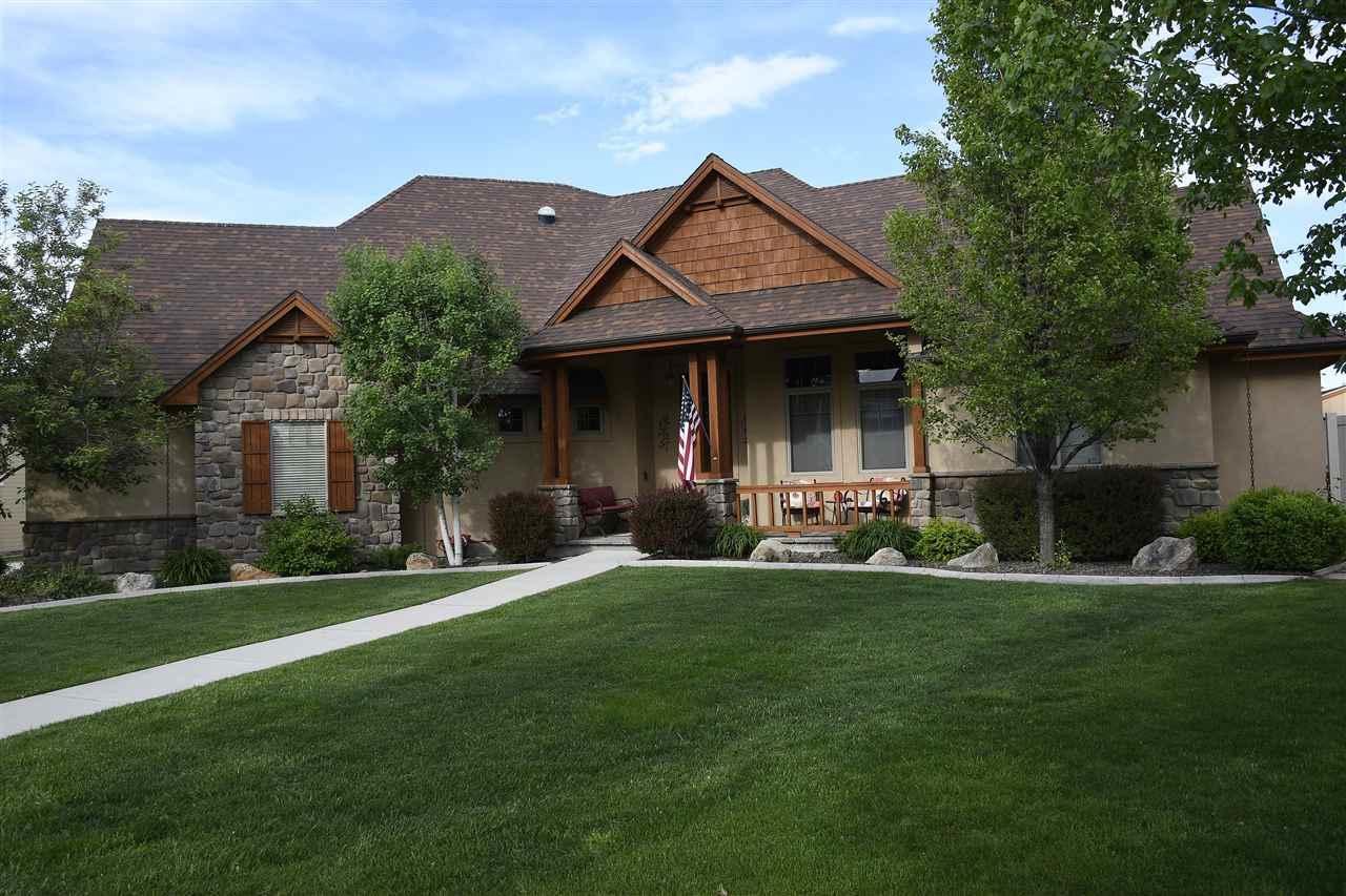 4272 Tindaris Ave. - Photo 1