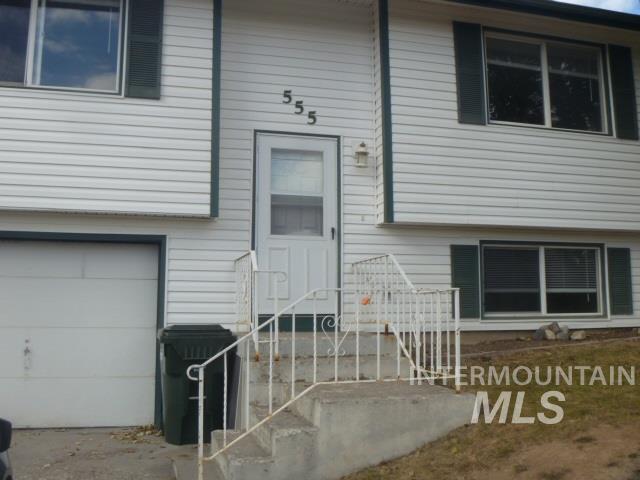 555 Foothill Blvd - Photo 1