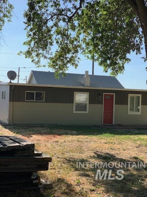 898 3rd Street - Photo 1