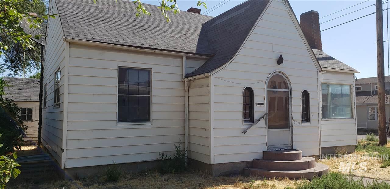 302 2nd Ave - Photo 1