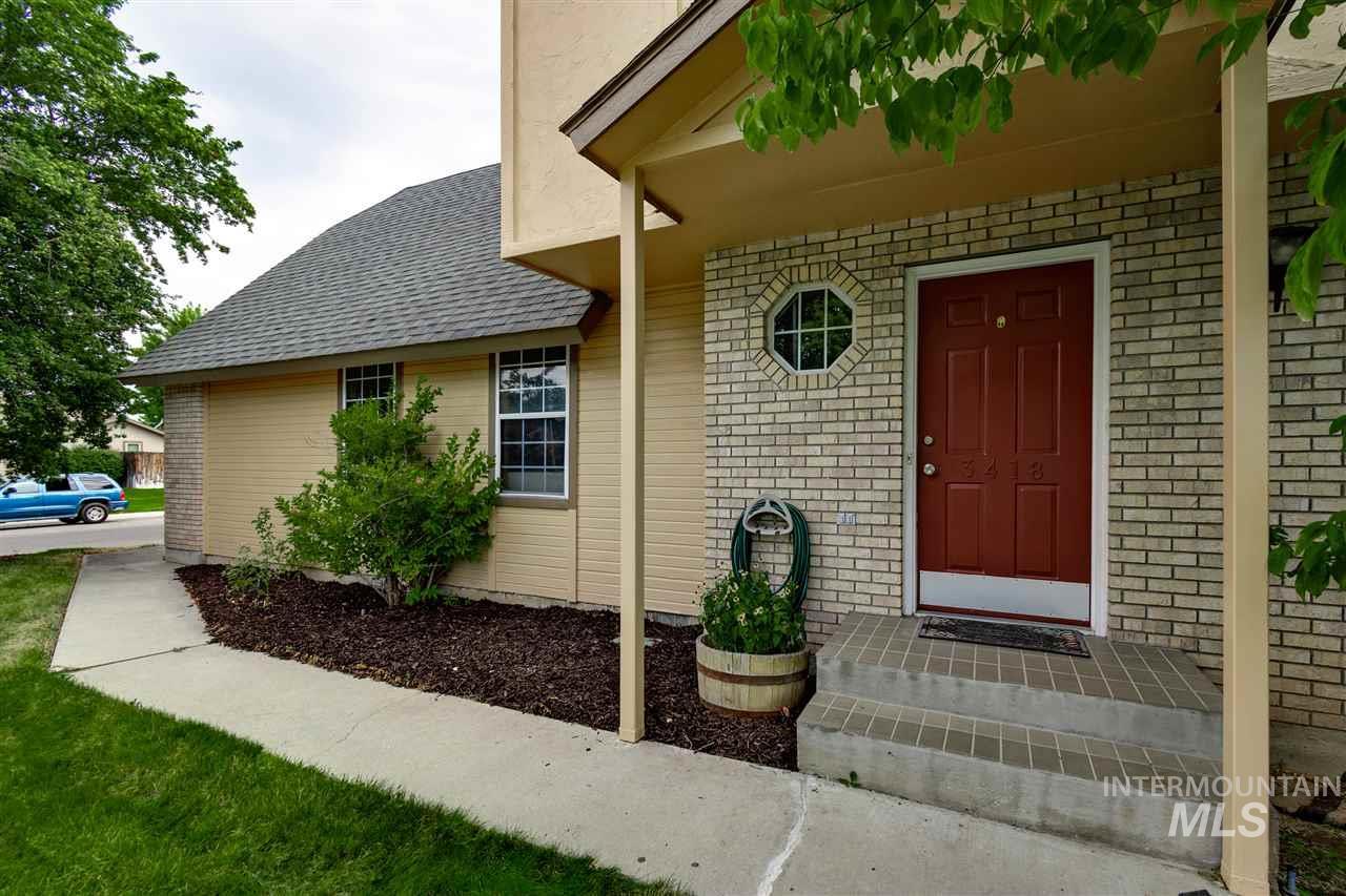 3418 Creswell - Photo 1