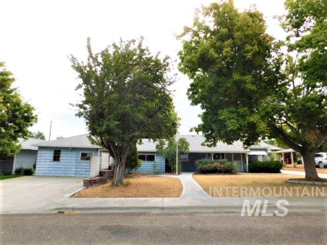290 Hillcrest Drive - Photo 1