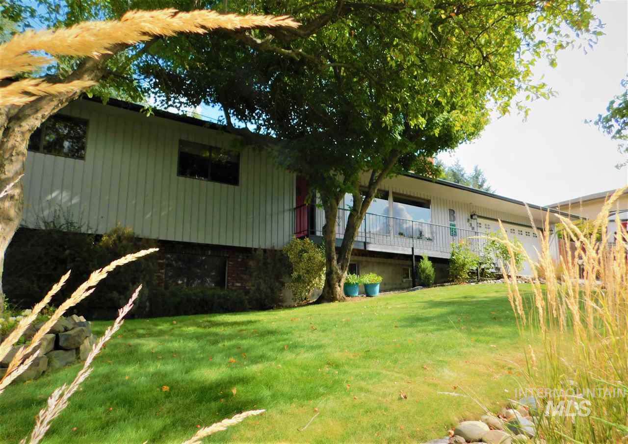 2327 14th St - Photo 1