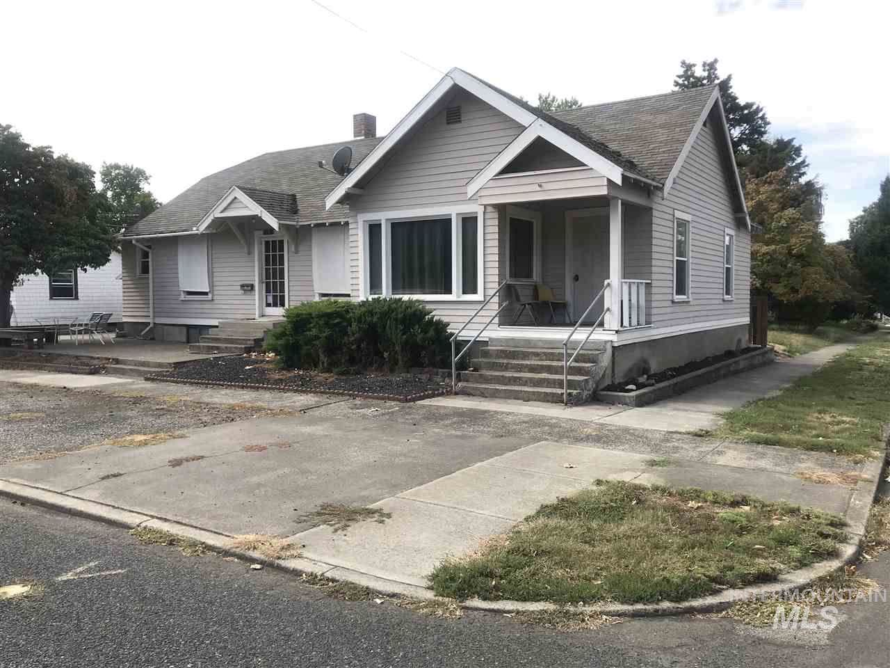 1502 & 1506 3rd Street - Photo 1