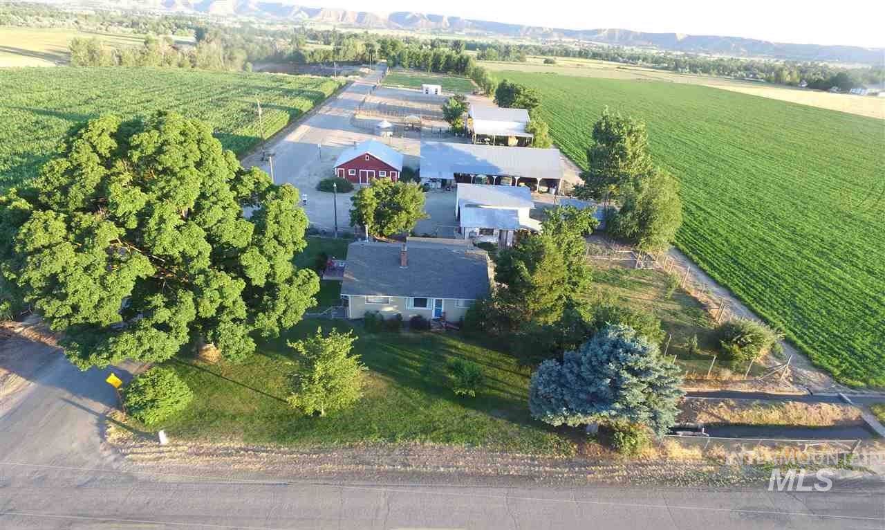 3001 Sunset Dr - Photo 1