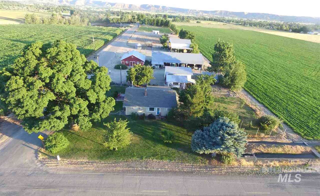 3001 Sunset Dr - Photo 1