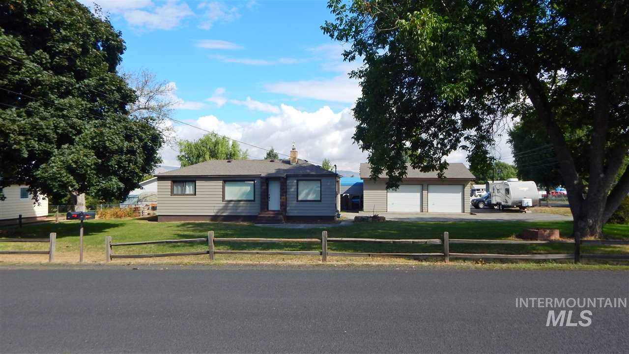 837 Warner Ave. - Photo 1