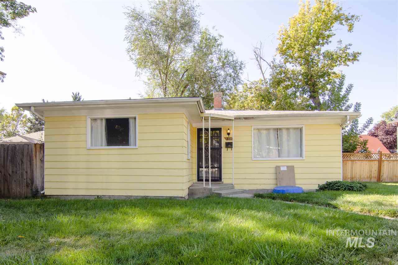 811 Mckinley - Photo 1