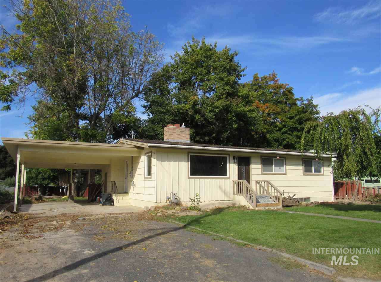 3510 8th Street C - Photo 1