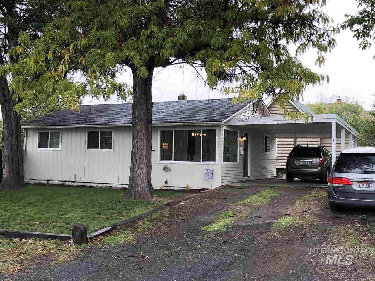 1303 16th Ave - Photo 1