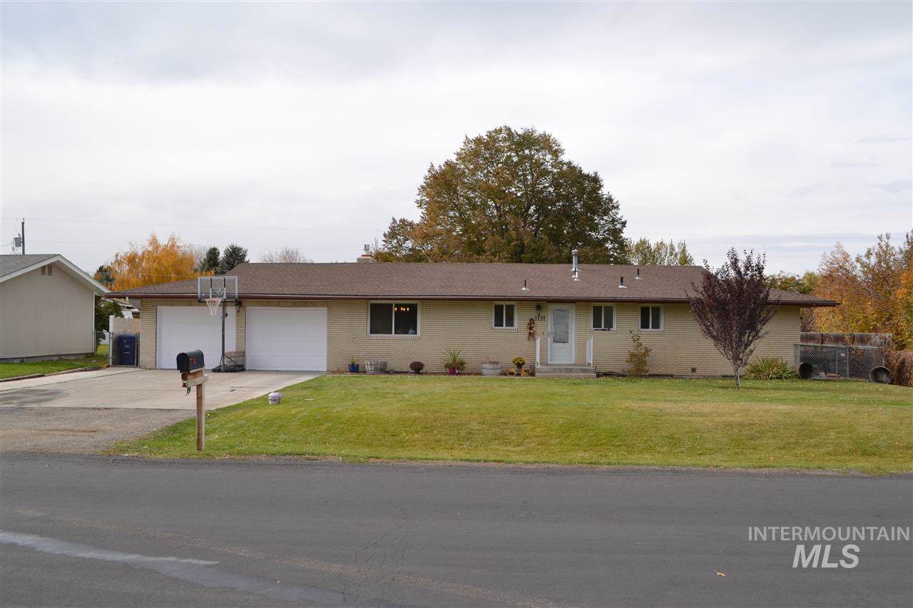 1131 Plain View Dr. - Photo 1