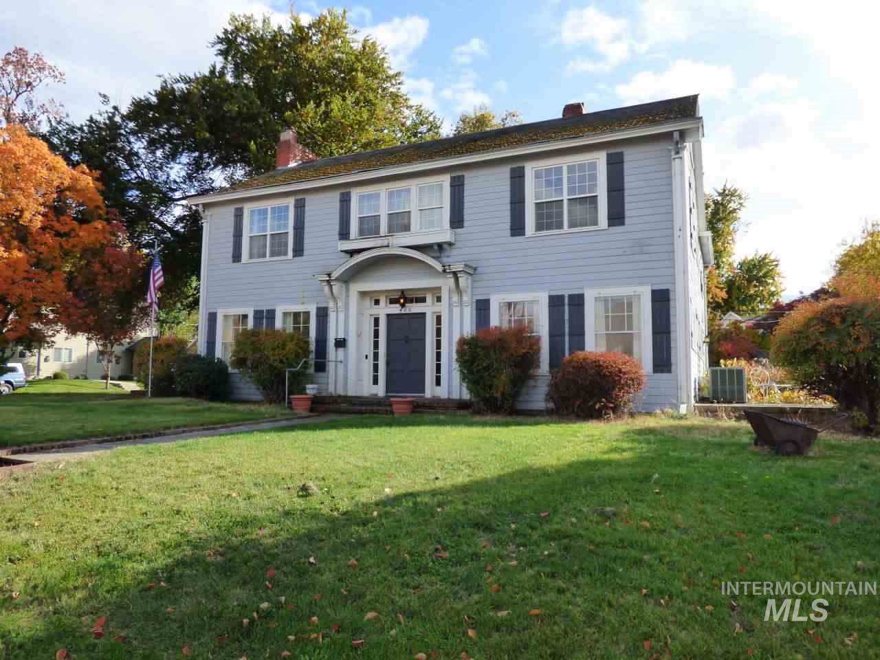 400 3rd Ave - Photo 1