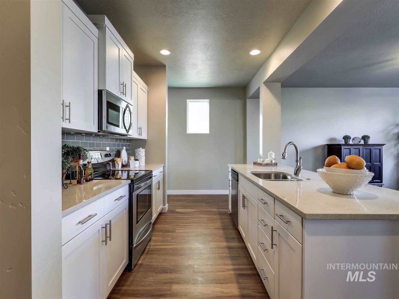 4108 Esperanto St - Photo 1
