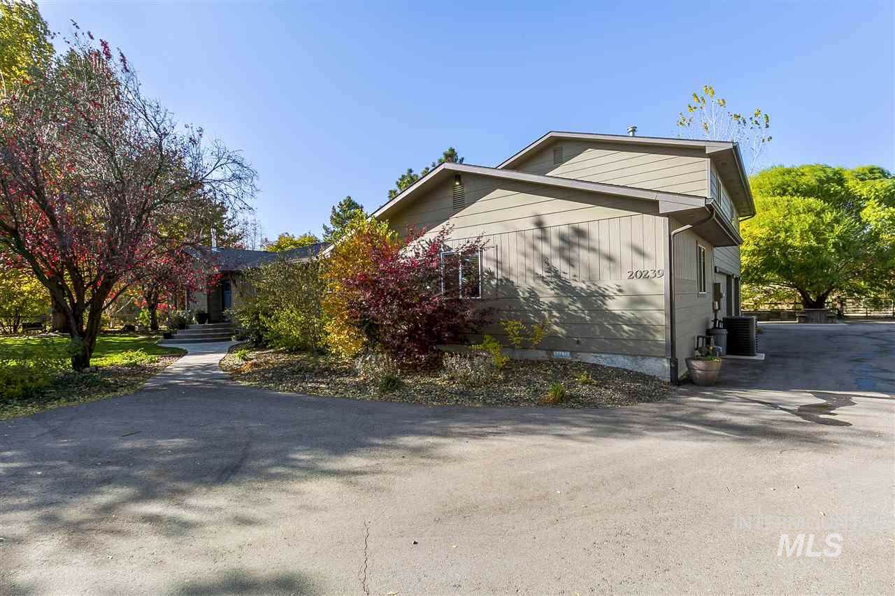20239 Ward Ln - Photo 1
