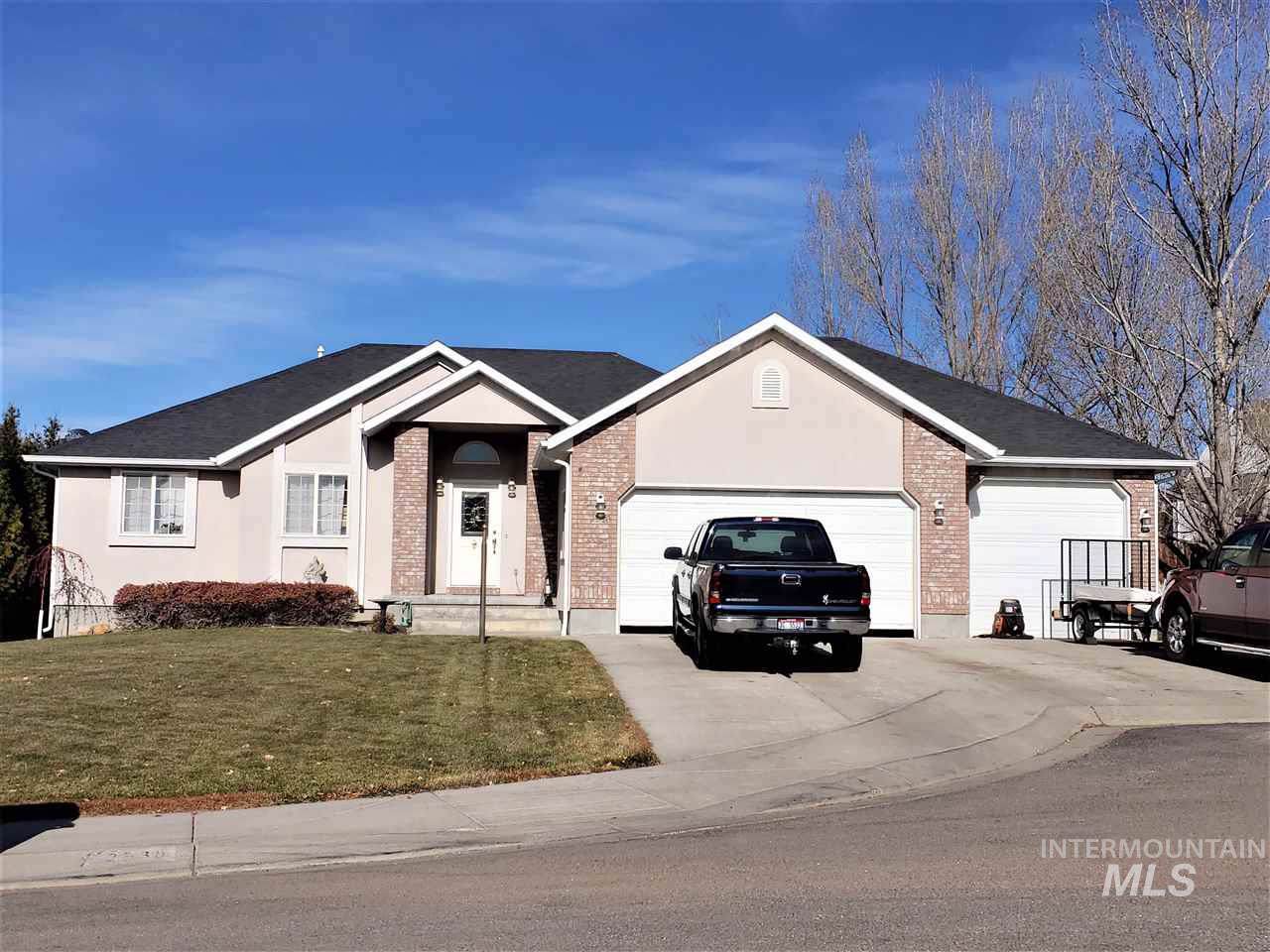2530 Marilyn St. - Photo 1