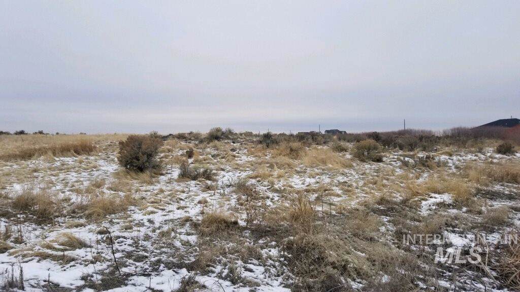 189 Eric Rd - Photo 1