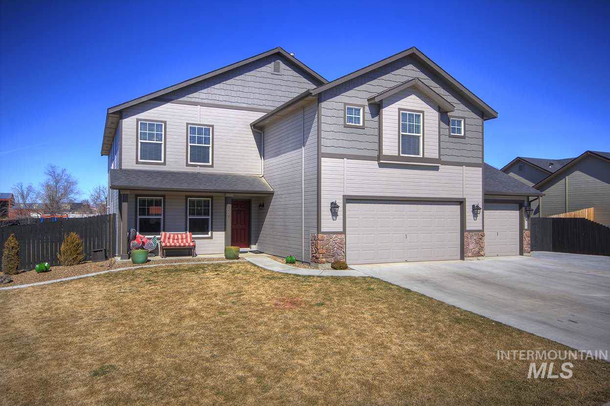 1690 Urwin St - Photo 1