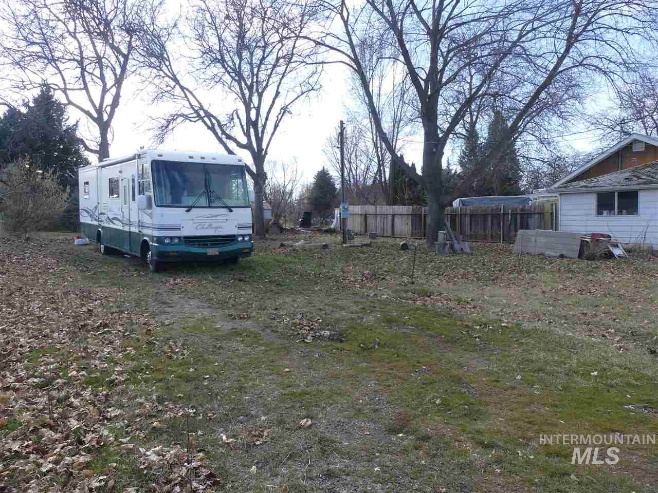1330 Birch Avenue - Photo 1