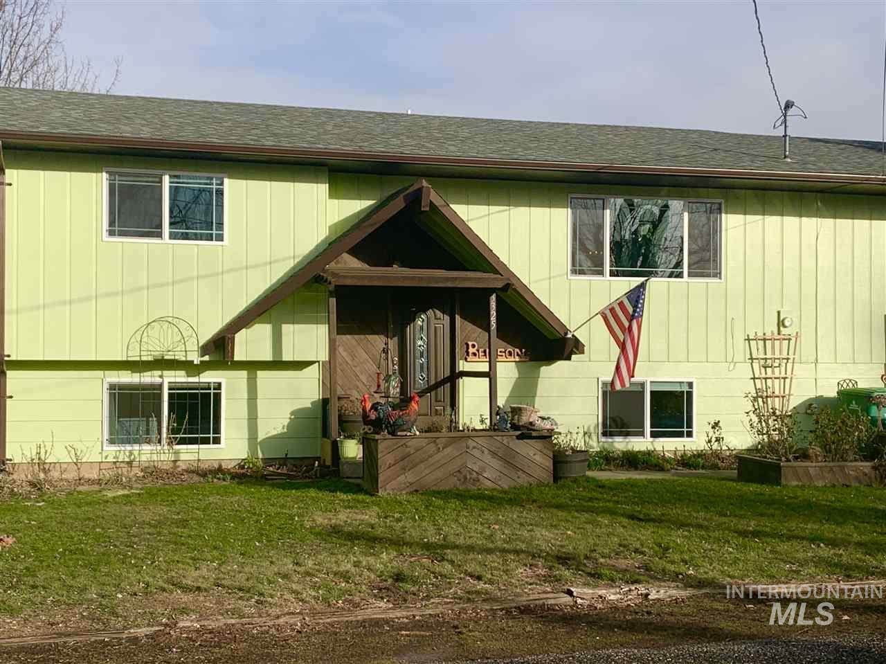 3325 5th St G - Photo 1