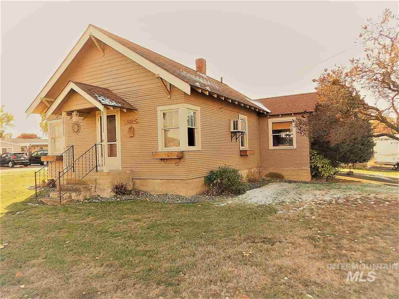 530 Thain Road - Photo 1
