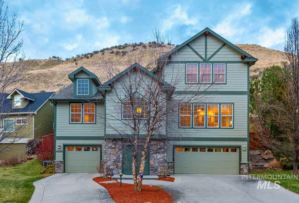 4258 Blue Wing Place - Photo 1