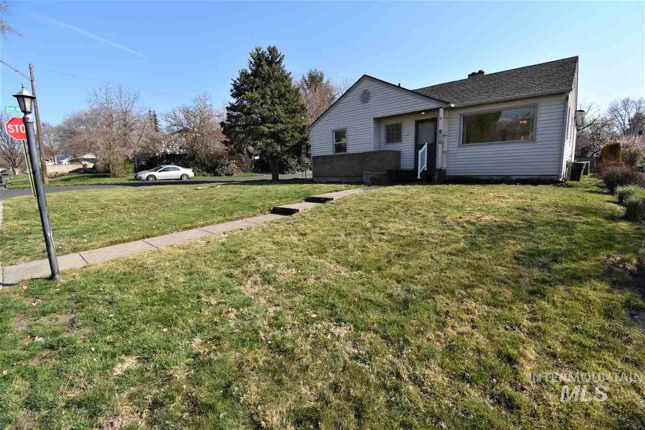 120 14th Avenue - Photo 1