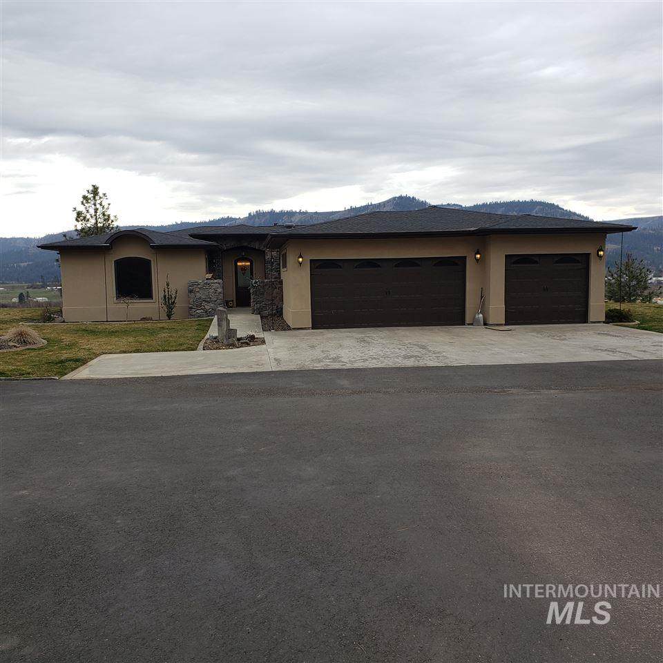 4041 River View Drive - Photo 1