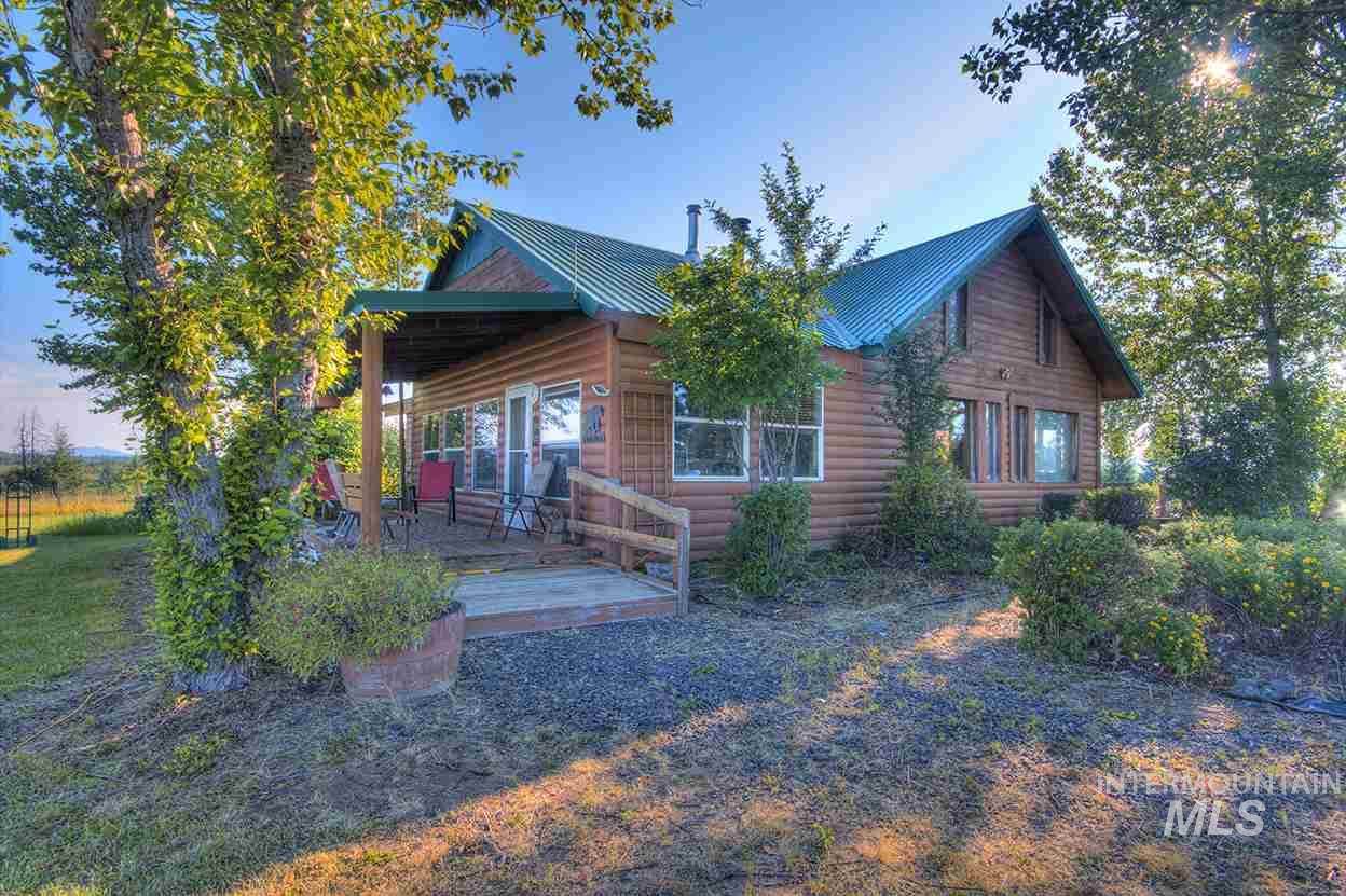 1605 Jasmine Lane - Photo 1