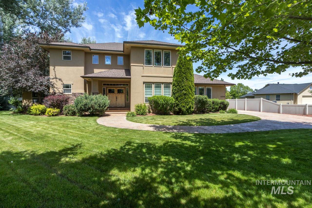 1009 Woodvalley - Photo 1