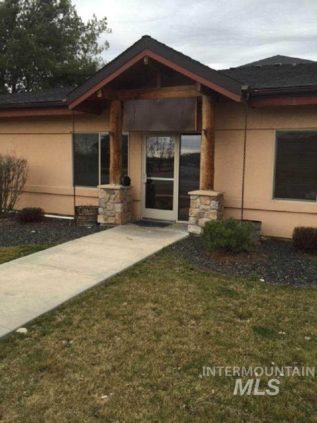 7660 Horseshoe Bend Rd. - Photo 1