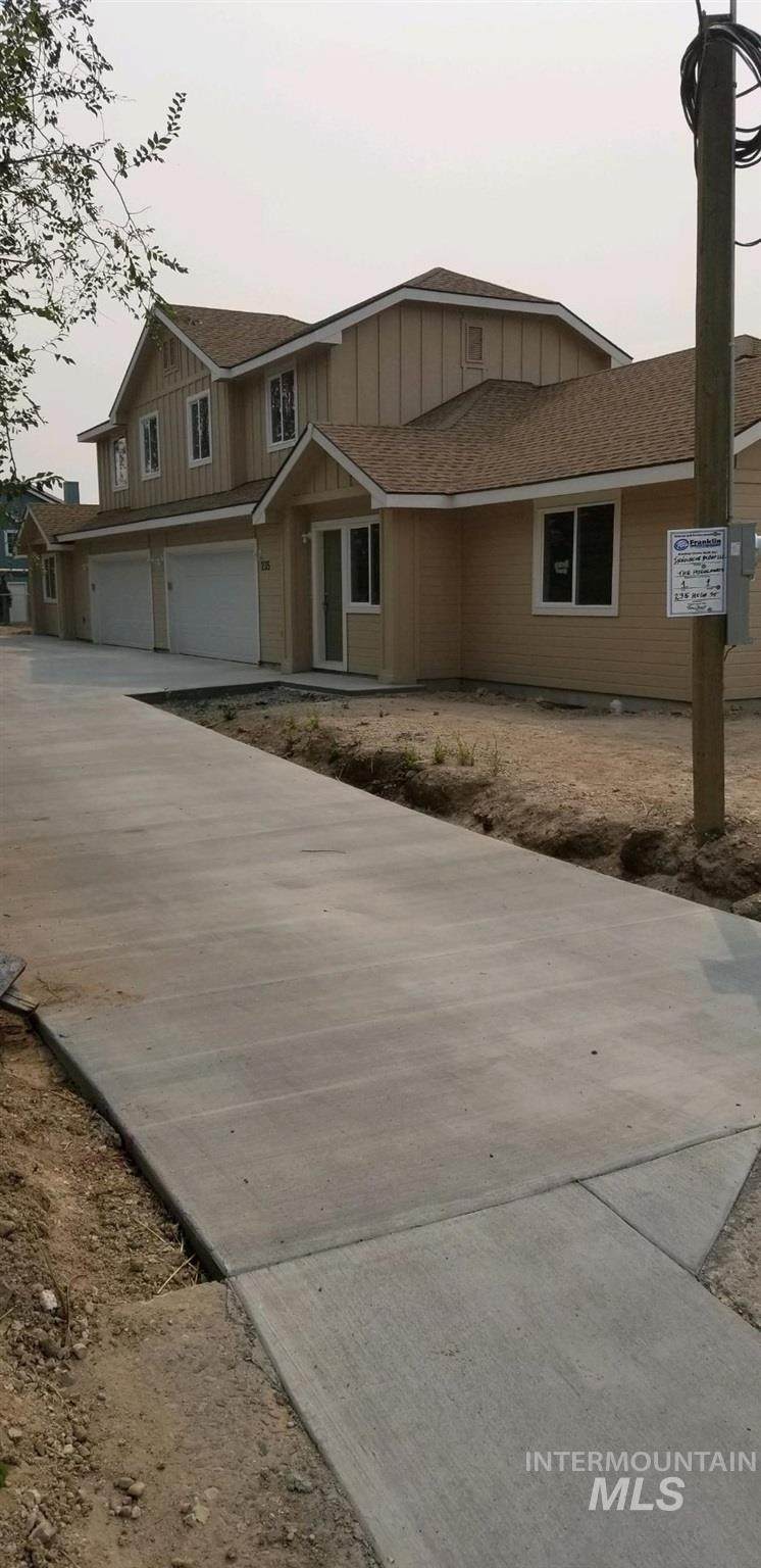 235 High St - Photo 1
