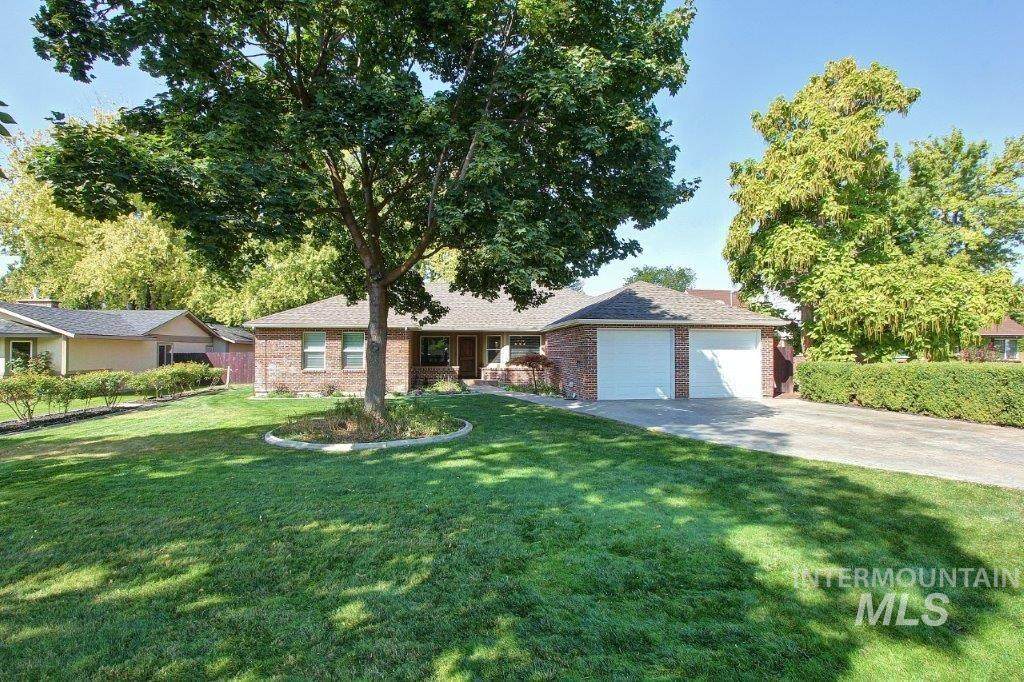 2303 Curtis Rd - Photo 1