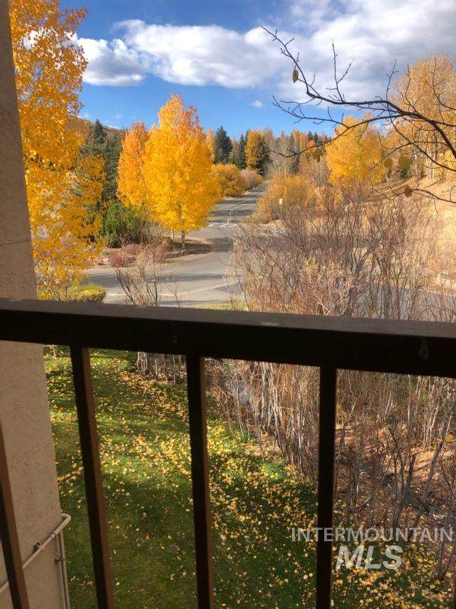 109 Village Way #2019 - Photo 1