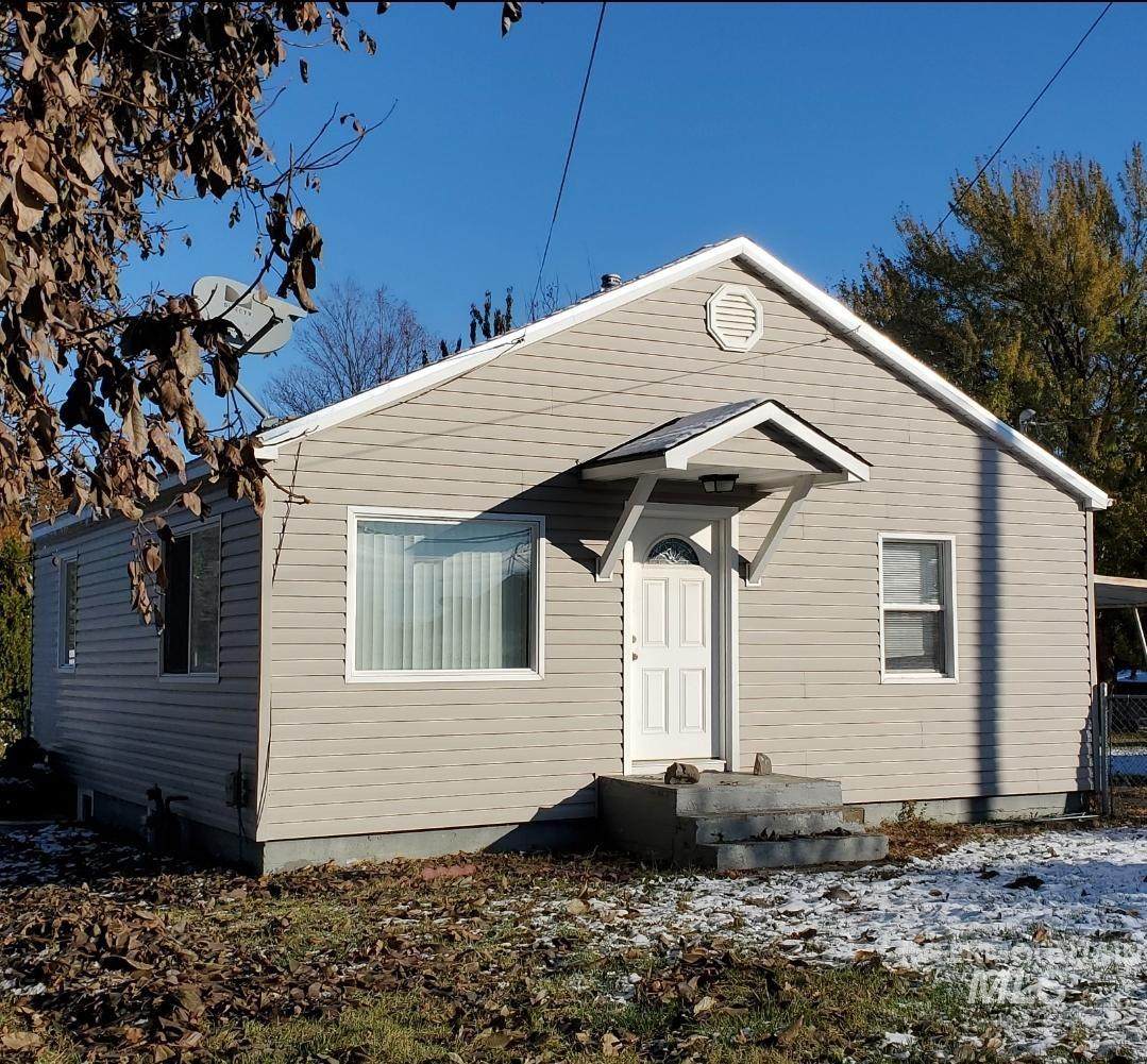 909 Burrell Ave - Photo 1