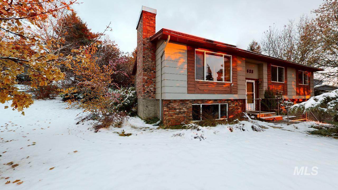 622 Indian Hills Drive - Photo 1